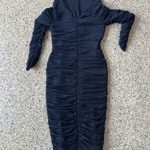 Elliatt Midnight Blue Ruched Long Sleeve Dress